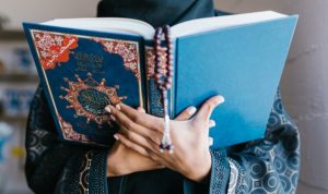 Keutamaan Berteman dengan Orang Saleh