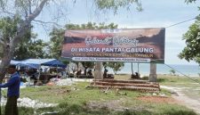 Pengenalan wisata Pantai Galung yang terletak di Desa Juruan Daya, Batuputih, Sumenep (lensamadura.com/istimewa)